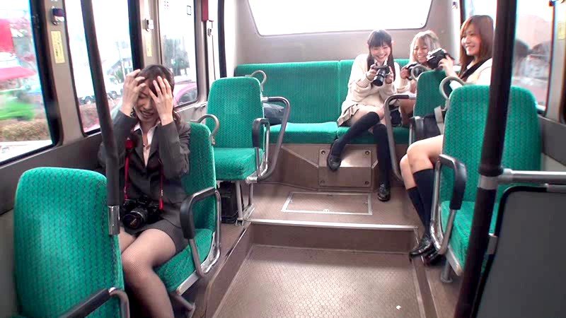 「通学バスで生徒の身代わりに犯される女教師 有村千佳」のサンプル画像