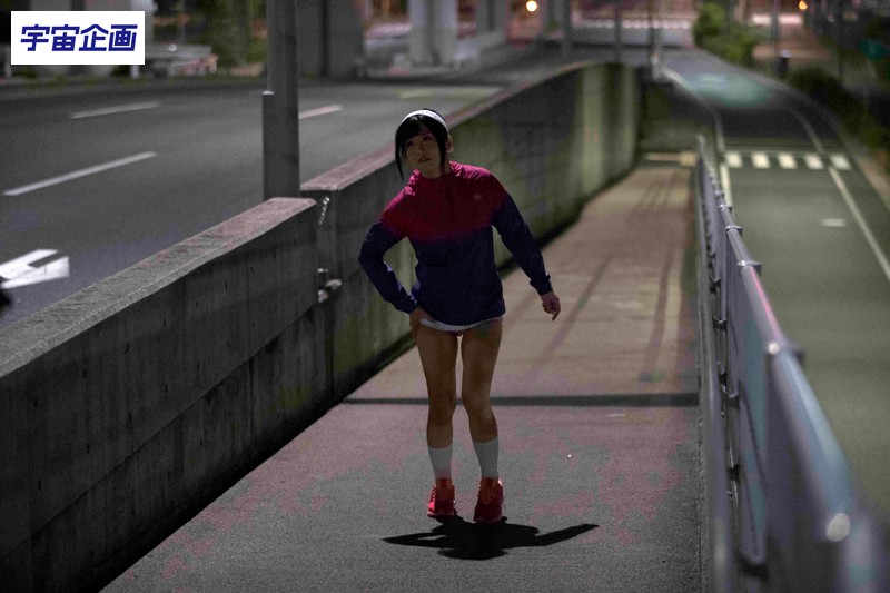 「やんひびが走るってよ AV女優はフルマラソン（42.195km）走り終わった後、何回騎乗位出来るのか検証！！」のサンプル画像