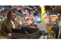 「頑なにAV出演を拒んでいた行きつけのファーストフード店員のKちゃんを口説いて撮影に成功。そして勝手に発売!!」のサンプル画像