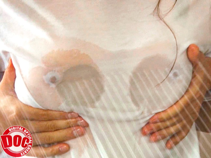 「Tシャツが濡れてしまう程、ガラスに押し付けられたスケスケ巨乳を見た僕は…」のサンプル画像2