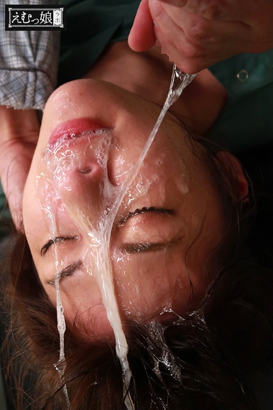 「イラマチオで喉奥を犯される女医の浅見せな」のサンプル画像7