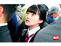 「痴漢師に電車の隅でこっそりイラマされ顔面えずき汁まみれで泣き寝入りする女子校生」のサンプル画像11