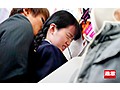 「痴漢師に電車の隅でこっそりイラマされ顔面えずき汁まみれで泣き寝入りする女子校生」のサンプル画像13