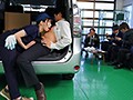 「サイレント逆レイプ 声の出せない状況で...、誰にもバレないように強制射精してくる小悪魔密着囁きお姉さん。 唯井まひろ」のサンプル画像2