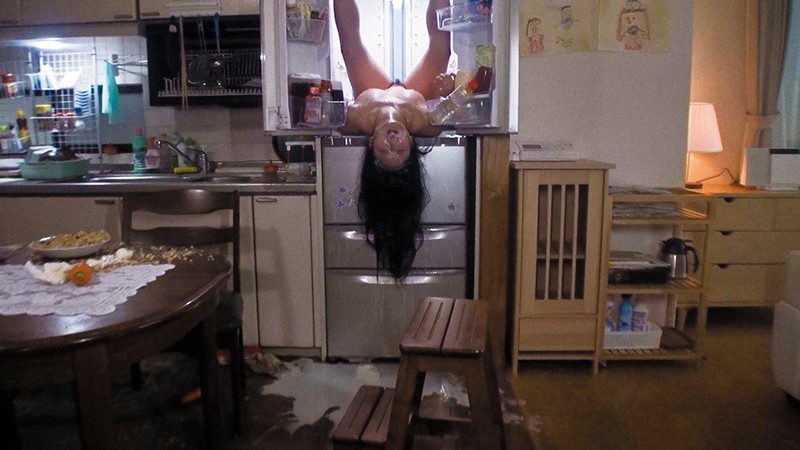 「冷蔵庫いもーと ほーる 妹を冷蔵庫に閉じ込めたら、彼女は凍えてただの「穴」になってた。 前乃菜々」のサンプル画像1