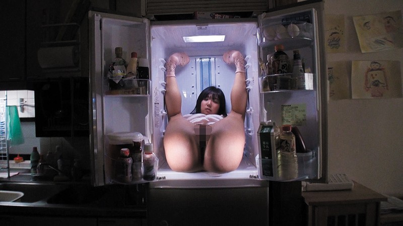 「冷蔵庫いもーと ほーる 妹を冷蔵庫に閉じ込めたら、彼女は凍えてただの「穴」になってた。 前乃菜々」のサンプル画像6