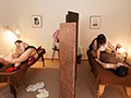 「妻のすぐ傍でいつもこっそり僕を責め続ける隣の奥さんの誘惑逆NTRエステ 舞原聖」のサンプル画像1