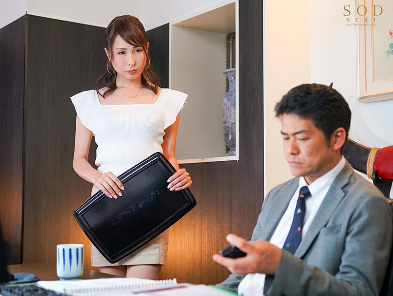「あの日、私は社長と秘書以上の関係になりました…。最初の離婚後、エロ社長に拾われてオフィス内で周りにバレながらも性処理まですることに。佐田茉莉子」のサンプル画像12