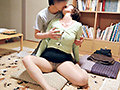 「大家のおばさんを口説いてキスを迫ってみた…」のサンプル画像9