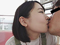 「最初は他人のそら似 そう思っていたけど、僕のカノジョはAV女優かもしれないー 一日中デートしたあと、嫉妬と優越感渦巻く中でめちゃくちゃ中出ししまくった。 枢木あおい」のサンプル画像2