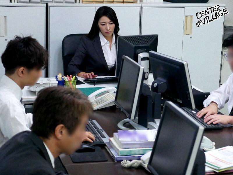 「おばさん女上司と残業セックス中出しオフィス 小早川怜子」のサンプル画像1