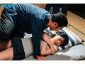 「幼少期から面倒を見てくれた中年オヤジに突然犯されて… 親には言えない入浴約15分間の背徳性交 二葉エマ」のサンプル画像6