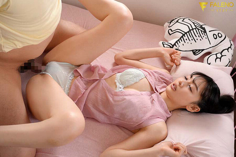 「童貞すぎてフラれそうな僕は幼なじみと布越し3cm挿入でセックスの練習を続け… 時田亜美」のサンプル画像6