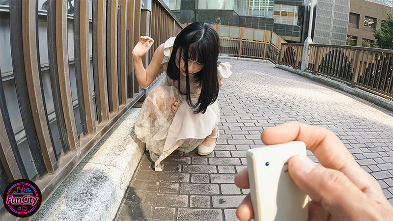 「恥ずかしい露出デートでアヘ潮ダダ漏れしちゃった敏感ロリっ娘 りょうちゃん19歳」のサンプル画像3