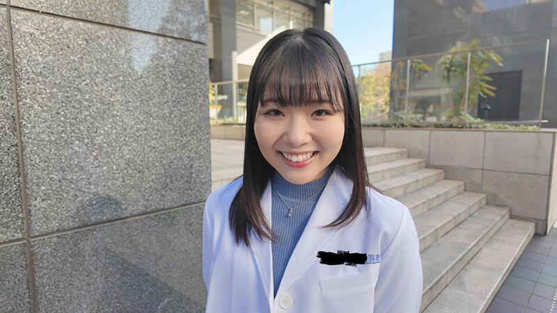 「なま飲みっ子 製薬会社で働く理系女子は実は精子ごっくん好き！学生時代は同級生の精子を飲み比べするほどの研究家！「今日も味わっていいですか？」 東京 文京区 研究員 美鈴さん 24歳」のサンプル画像1