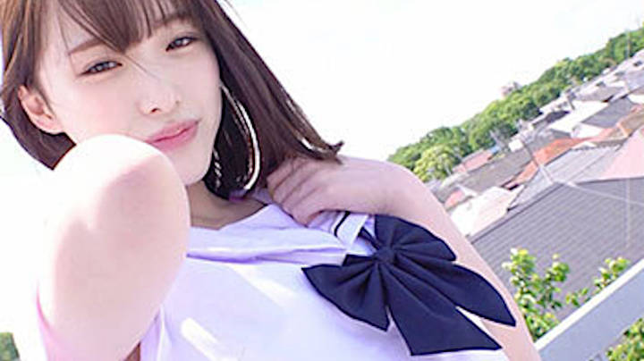 スレンダー制服少女の白石もものスカートから伸びる脚がいやらしい | エッチ満載のアダルト動画