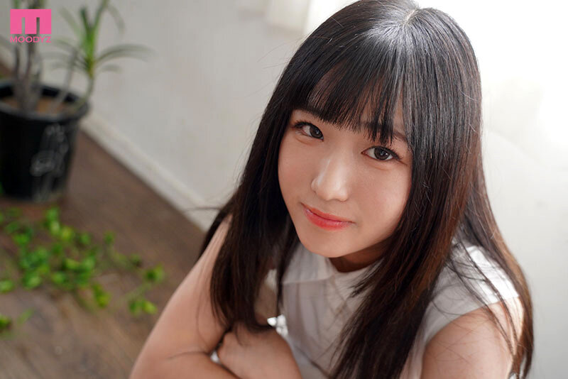 「新人 永遠の少女AVデビュー 岡田奈々」のサンプル画像1