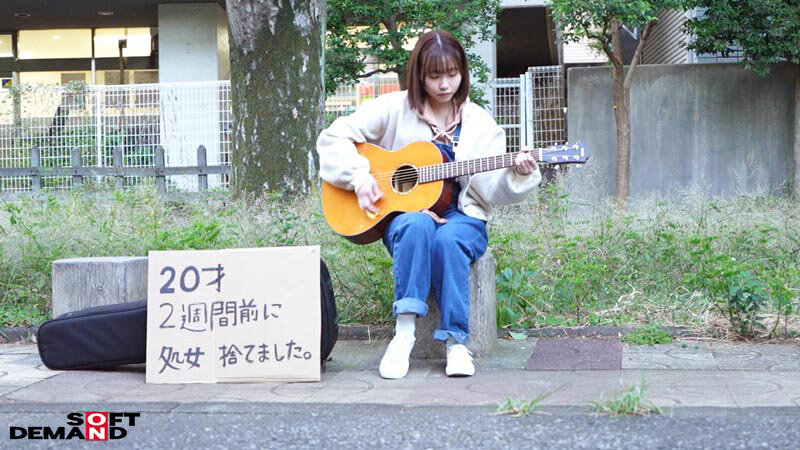 「14日前まで処女だったライブ配信歌手 斗架(20)の未熟マ〇コが巨根マッチョのガチピストンSEXで経験人数+5人密着ドキュメント 花鳥斗架」のサンプル画像2