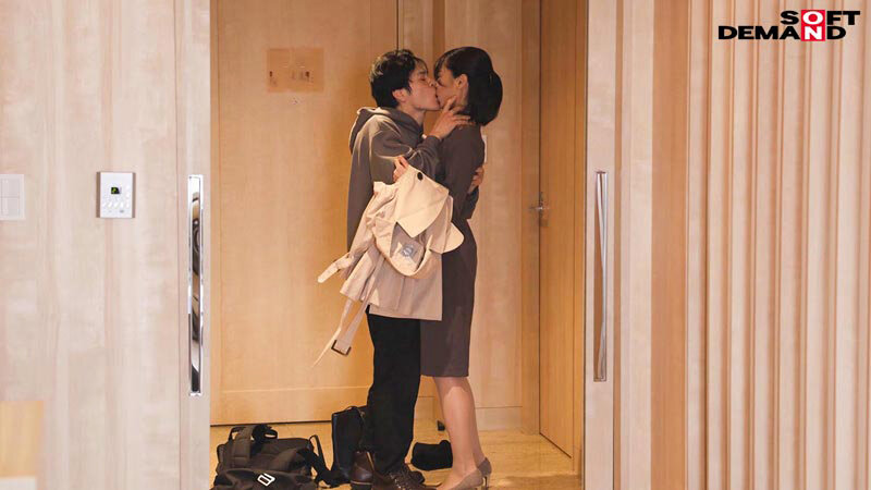 「帰宅が遅いのは残業のせい…だけじゃないかも 川崎奈々 36歳 第2章 初めて年下男と2人きりデート 盛る男の性欲を手懐ける母性溢れる官能セックス」のサンプル画像5