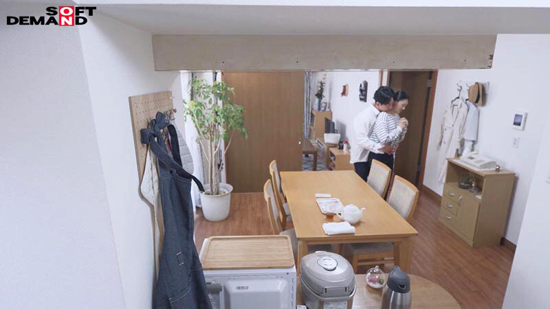 「「人の役に立つことが大好き」こども食堂でボランティアに従事。料理が得意なお漏らし奥さん 足立美緒 30歳 最終章 「中に出されるなんて何年ぶりだろう」旦那以外の男と生SEXに溺れて行く5日間 自宅不倫中出しの記録」のサンプル画像11