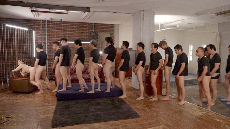 「大乱交解禁!25本チ○ポの連続ケダモノピストンでのSUPER大絶頂SEX&19発ぶっかけ SPECIAL!! 恋渕ももな【特典映像収録版】」のサンプル画像5