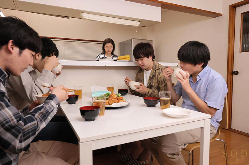 「男勝りな大学寮母は工業大生たちの実技試験の練習台として毎日乳首いじりされチクイキしている。開発され続け大きく成長したデカ乳頭。 青空ひかり」のサンプル画像3