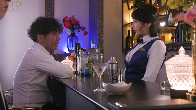 「地方のバーで出会った色気ダダ洩れバーテンダーの超絶舌先テクでゾクゾクする快感に我慢ならず妻子を忘れて完堕ち中出しSEX。 夏目響」のサンプル画像3