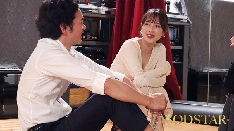 「Shall we キメセク?社交ダンス講師が生徒である妻子持ち中年サラリーマンと不倫SEXグミにハマる 小湊よつ葉」のサンプル画像3