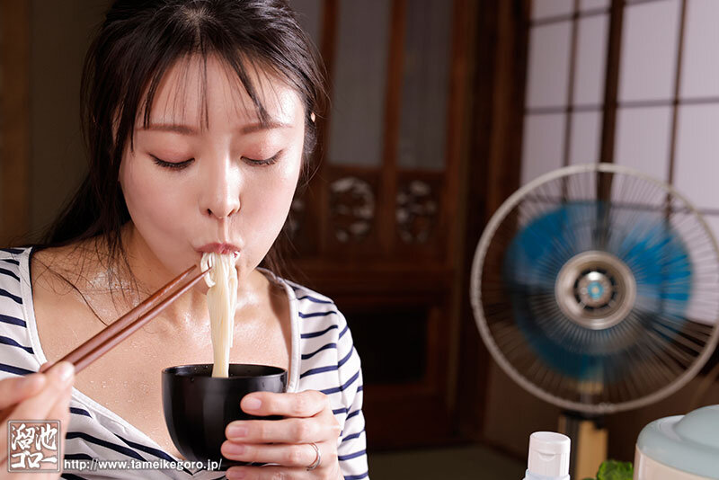 「田舎に帰省してきた発情期痴女（兄嫁）とドロドロSEXをしたあの夏ー。【汗だくだく、ザーメンドクドク】 潤うるる」のサンプル画像1