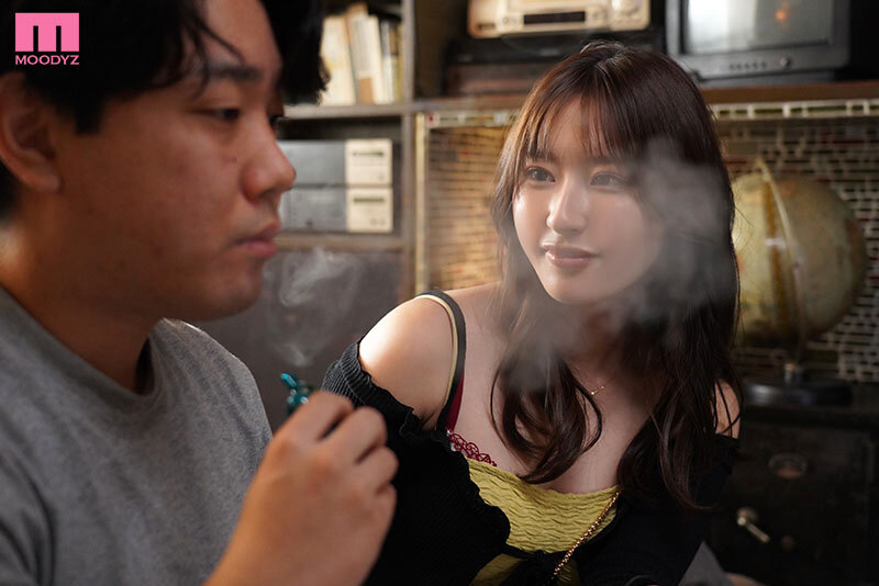 「「媚薬使っていきなり白目剥いちゃうかもしれないの、恥ずかしいからさ…」 私と媚薬エッチしない? 東京で彼氏ができたという幼馴染が田舎に帰省中にボクを実験台に媚薬SEXを試してきました… 一ノ瀬あおい」のサンプル画像1