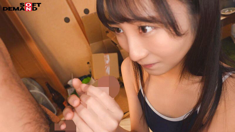 「長身スレンダー美女が粘着オジサン達にかわりばんこでずーーっとイかされ続ける1日限りのワケあり合法共同生活 18歳絶頂開発 皆川らん」のサンプル画像12