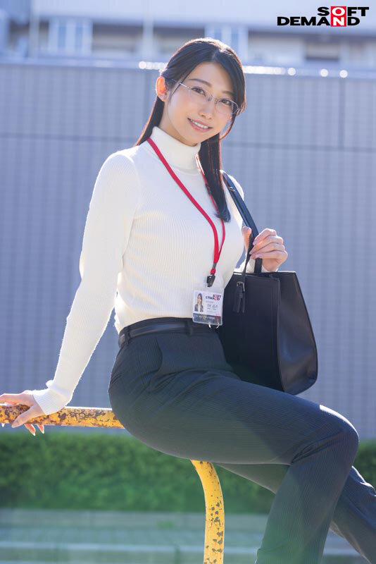 「秘書 守屋よしの 初AV出演」のサンプル画像3