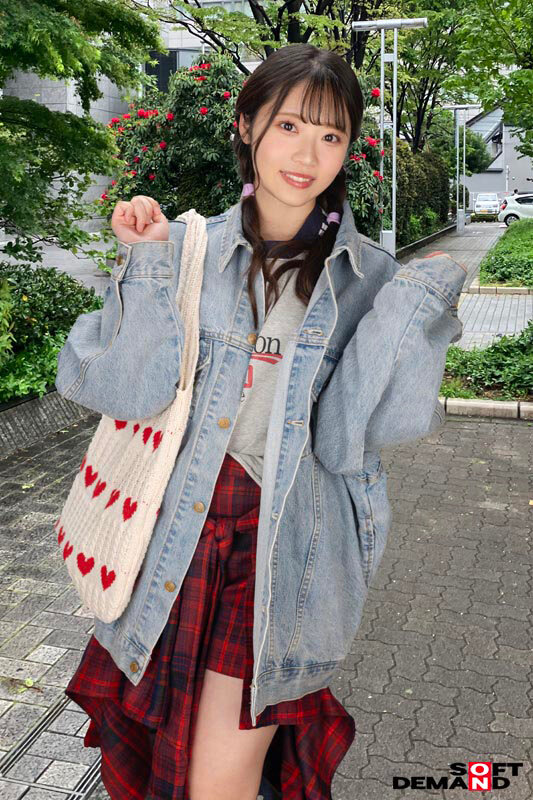 「逆転マジックミラー号パート11 お洒落女子に「写真を撮らせてもらえませんか?」と声をかけ承認欲求を満たしたい素人娘をマジックミラー号に連れ込んでマジックミラーを逆転させてデッサン会場で生SEXを大公開するハメに!」のサンプル画像16