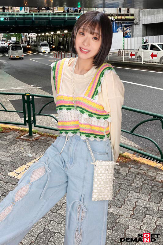 「逆転マジックミラー号パート11 お洒落女子に「写真を撮らせてもらえませんか?」と声をかけ承認欲求を満たしたい素人娘をマジックミラー号に連れ込んでマジックミラーを逆転させてデッサン会場で生SEXを大公開するハメに!」のサンプル画像18