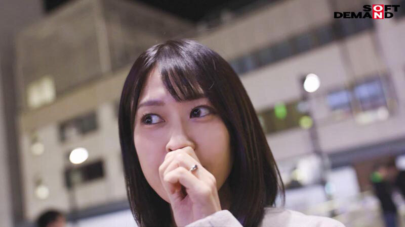 「帰宅が遅いのは残業のせい…だけじゃないかも 川崎奈々 36歳 最終章 旦那が知ったら卒倒する本当の願望 他人男10人の大量ぶっかけでバリキャリ人妻の美顔が精子まみれ」のサンプル画像4
