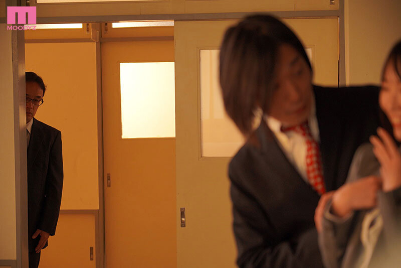 「失禁女教師NTR フィアンセの目の前で大嫌いな変態教頭の媚薬チ〇ポに溺れたお漏らしキメセク早漏中毒 野宮あん」のサンプル画像1