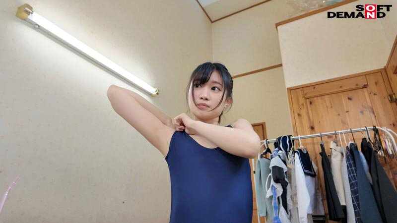 「アブナイM願望が芽生えた剛毛マ〇コ浪人生が屈強なデカチン達に終日滅多挿しにされる上京体験。長野県松本市在住 桜庭菜乃花」のサンプル画像3