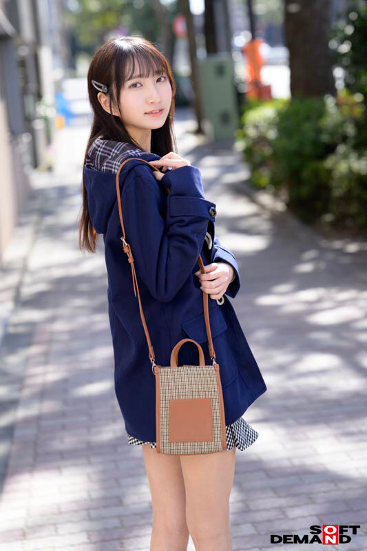「家庭的で世話好きなちっぱいスレンダー美少女が絶倫チ〇ポ達の家にご訪問致します。有り余った性欲を母性で受け止めて精子が空っぽになるまでひたすら笑顔でご奉仕ヌキしてくれる 18歳母性本能 皆川らん」のサンプル画像2