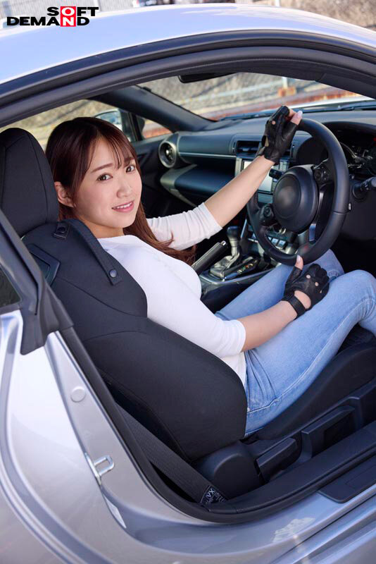 「旦那より運転が上手いMTドライバー 結婚2年目にしてレスの欲求不満を男優に引き出され、恥じらいながらも性欲の詰まった肉感マシマシのデカ尻を解放する…南城リノ(28)AVデビュー」のサンプル画像14