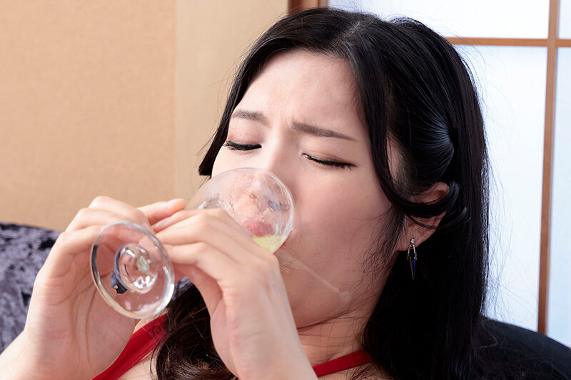 「白濁汁強制大量ぶっかけ&ごっくん!アナルFUCK調教 鞠るり」のサンプル画像1