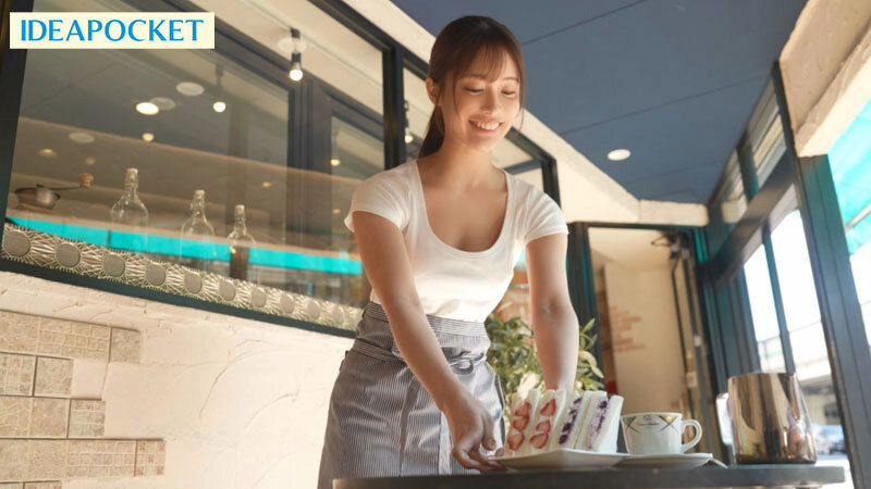 「バイト先で傷心中の巨乳可愛い子に優しくしたらヤレちゃった話 長浜みつり」のサンプル画像1