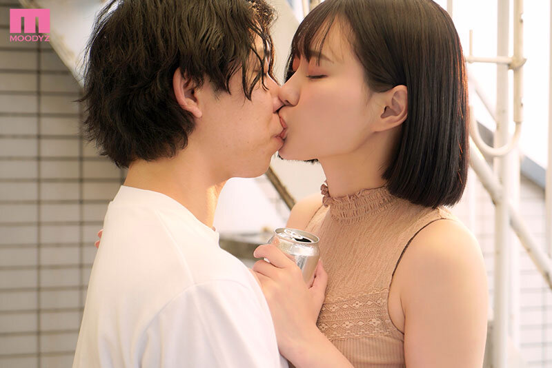 「大嫌いが大好きに変わる純愛中出し ねぇ、甘えてもいい？大嫌いだった女上司と退職後にコンビニで再会そのまま一緒にお酒を飲んで仲良くなり田舎に帰るまでの1週間甘々エッチでヤリまくった。 美谷朱音」のサンプル画像2