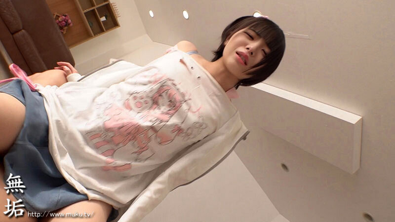 「普段は明るくて学校の中心的存在の女の子。 でも本当は… オジサンのおち○ぽに没頭し、イキ喘ぎまくる淫乱な変態少女だということは、クラスの誰もまだ知らない。」のサンプル画像11