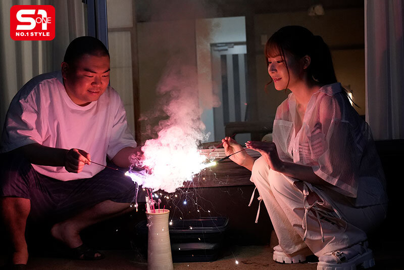 「真夏に帰省したギャルグラドル幼馴染が都会仕込みの痴女テクで引きこもりの僕をヌキ倒してくれた 笹倉彩」のサンプル画像9