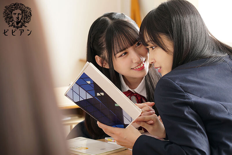 「百合妄想していた女子たちの間にまさか私が挟まれるなんて… 推しカップルにW小悪魔挟み撃ちで悶絶レズイキさせられる妄想レズハーレム 赤名いと 天然美月 ゆめ莉りか」のサンプル画像2