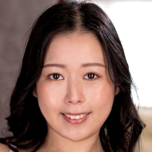 塚田しおり