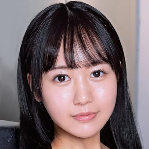 綾美なな